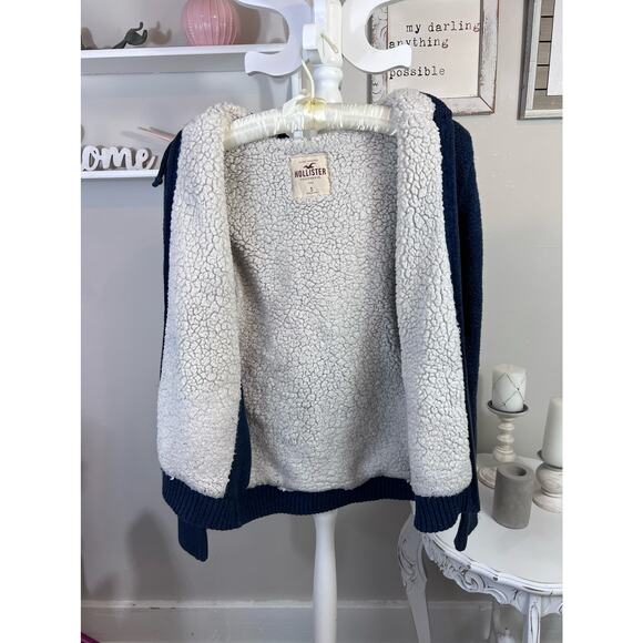 Hollister Men's Size Small insulated Hoodie warm, cozy, Fall Winter, Spring #74 - Picture 5 of 7